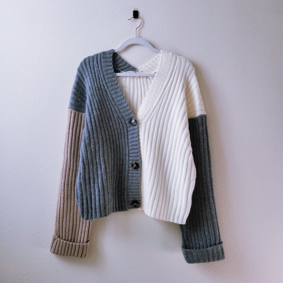 Francesco Ribbed Button Front Colorblock Cardigan - Picture 2 of 8